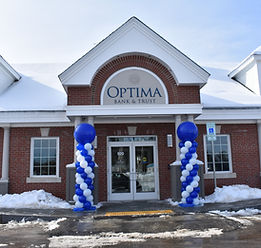 Bank Balloon Columns by Eye Candy Balloons